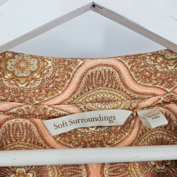 Soft Surroundings Lillia Tunic Top Brown Beaded V-Neck Tile Print 3/4 Sleeve PM - Picture 4 of 7